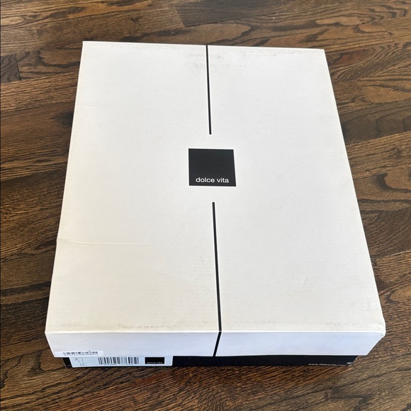 Dolce Vita Katy boots, size 8 - Picture 3 of 8